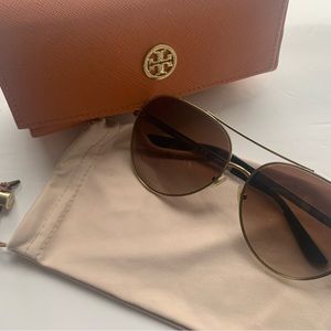 Tory Burch Gold Aviator Sunglasses w/ Case